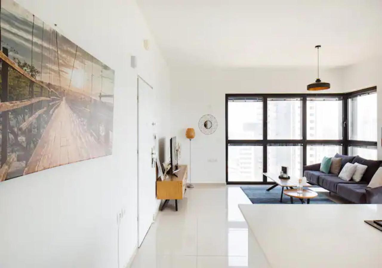 O&O Group- Special Apartment Sea View Luxury Tower 巴特亚姆 外观 照片