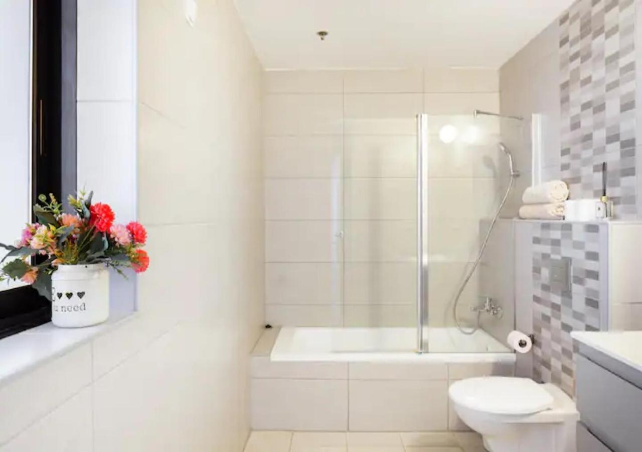 O&O Group- Special Apartment Sea View Luxury Tower 巴特亚姆 外观 照片
