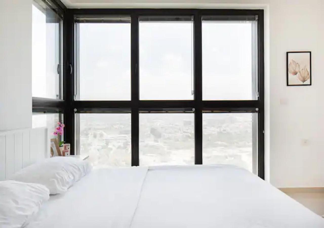 O&O Group- Special Apartment Sea View Luxury Tower 巴特亚姆 外观 照片