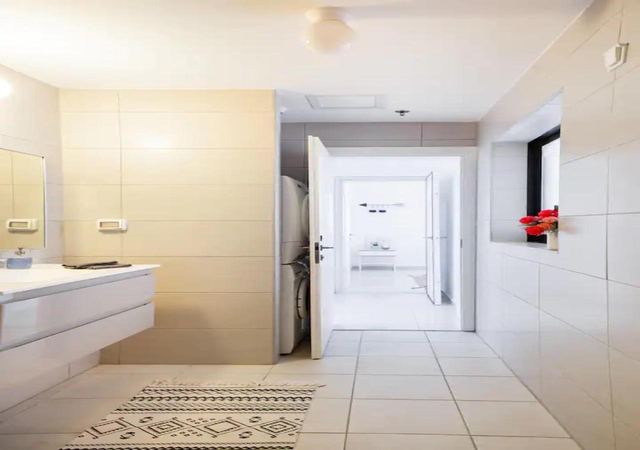 O&O Group- Special Apartment Sea View Luxury Tower 巴特亚姆 外观 照片